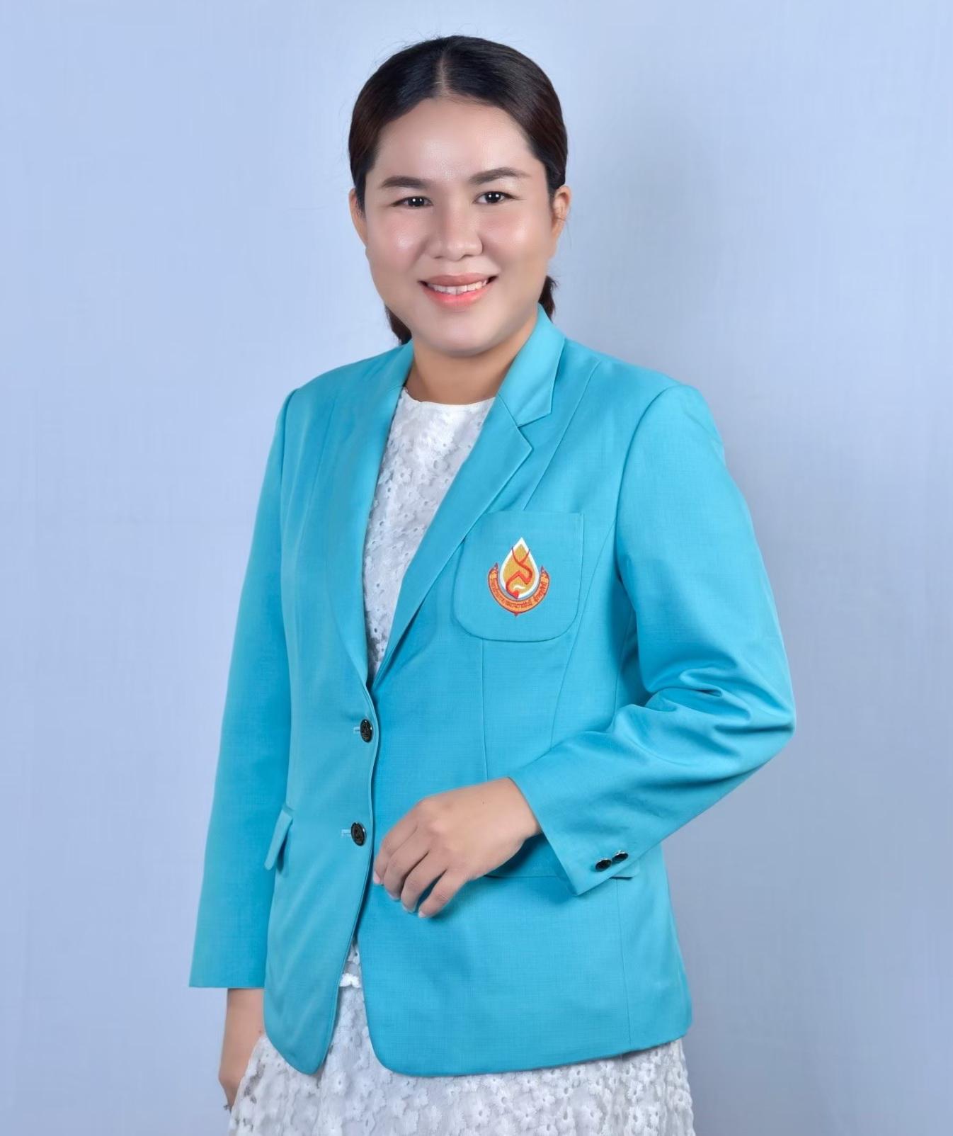 https://www.web.bcnsurat.ac.th/wp-content/uploads/2024/07/LINE_ALBUM_รูปสูทเขียว-2566_240604_19.jpg
