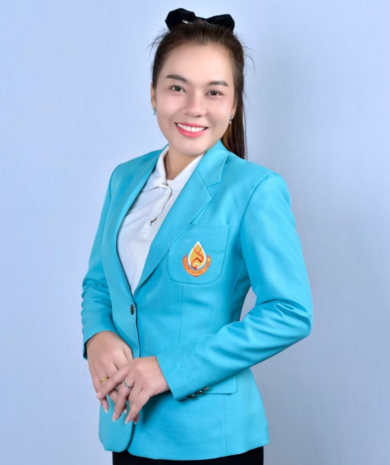 https://www.web.bcnsurat.ac.th/wp-content/uploads/2024/07/LINE_ALBUM_รูปสูทเขียว-2566_240604_4.jpg