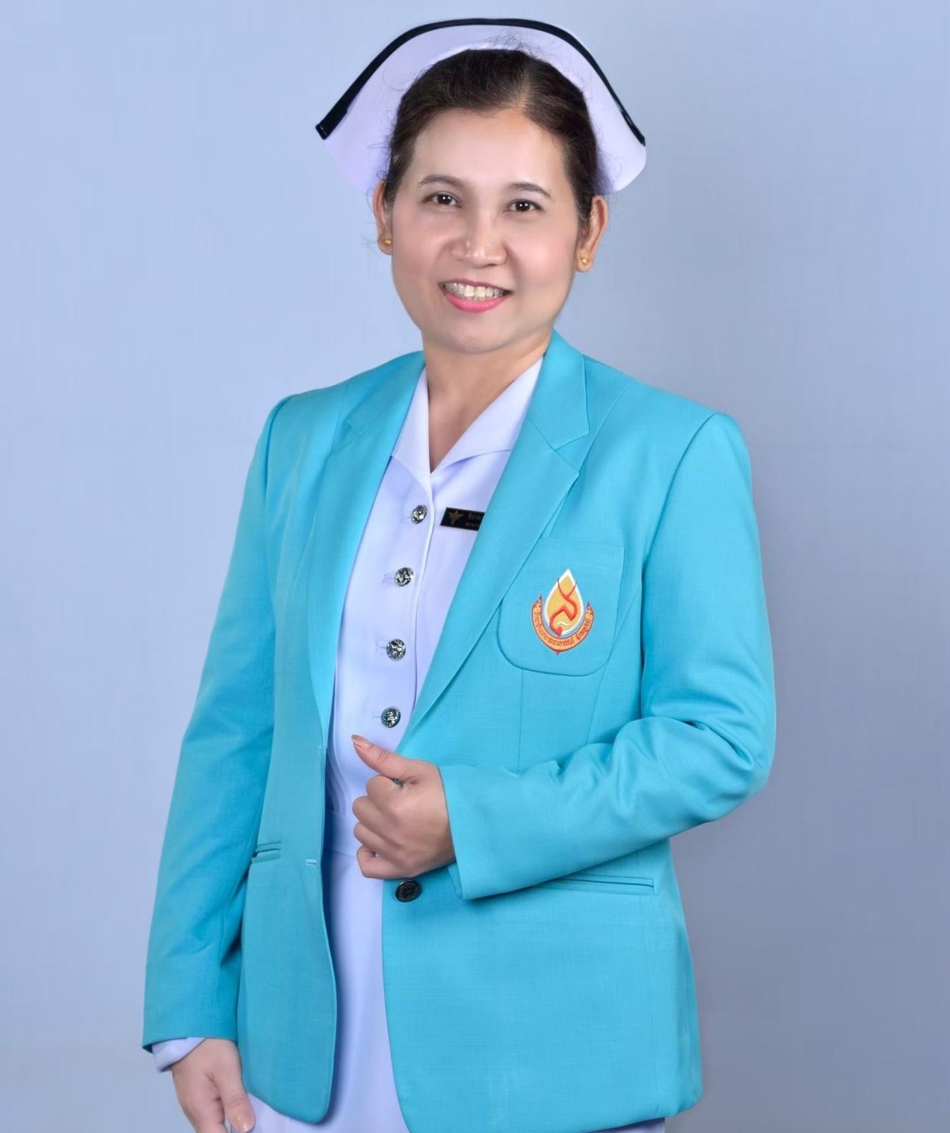 https://www.web.bcnsurat.ac.th/wp-content/uploads/2024/07/LINE_ALBUM_รูปสูทเขียว-2566_240716_17.jpg