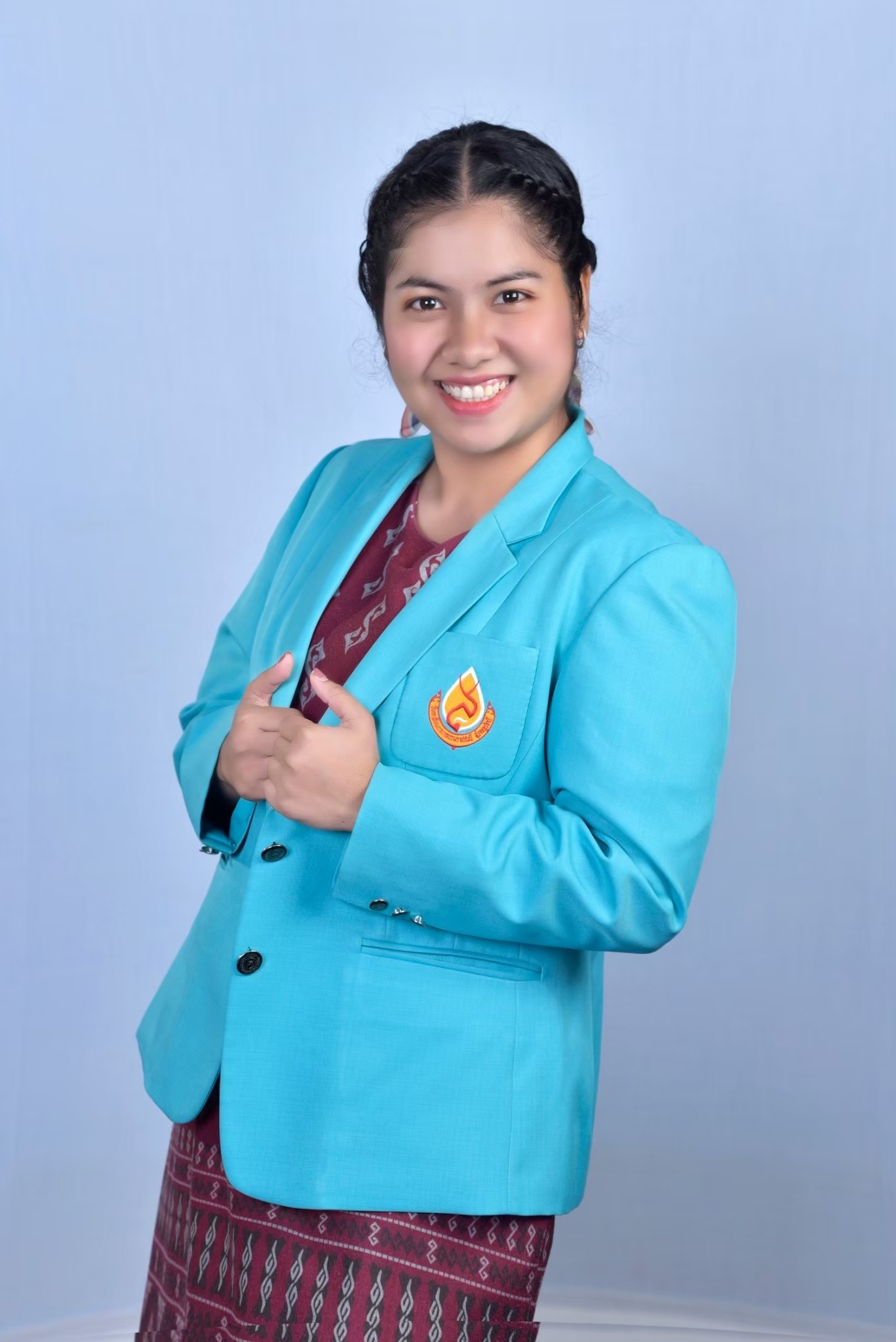 https://www.web.bcnsurat.ac.th/wp-content/uploads/2026/10/LINE_ALBUM_รูปสูทเขียว-2566_๒๔๐๑๐๘_20.jpg
